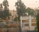   فيديو: طلاب يهود يلقون الحجارة تجاه مدرسة الرازي باللد